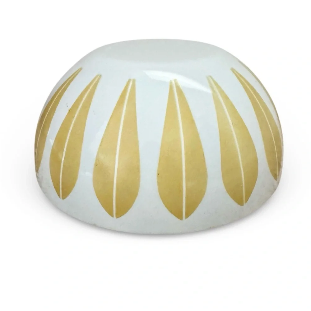 Vintage Cathrineholm Norway Enamelware 8″ Lotus Bowl  - Mustard Yellow & White - Picture 4 of 16